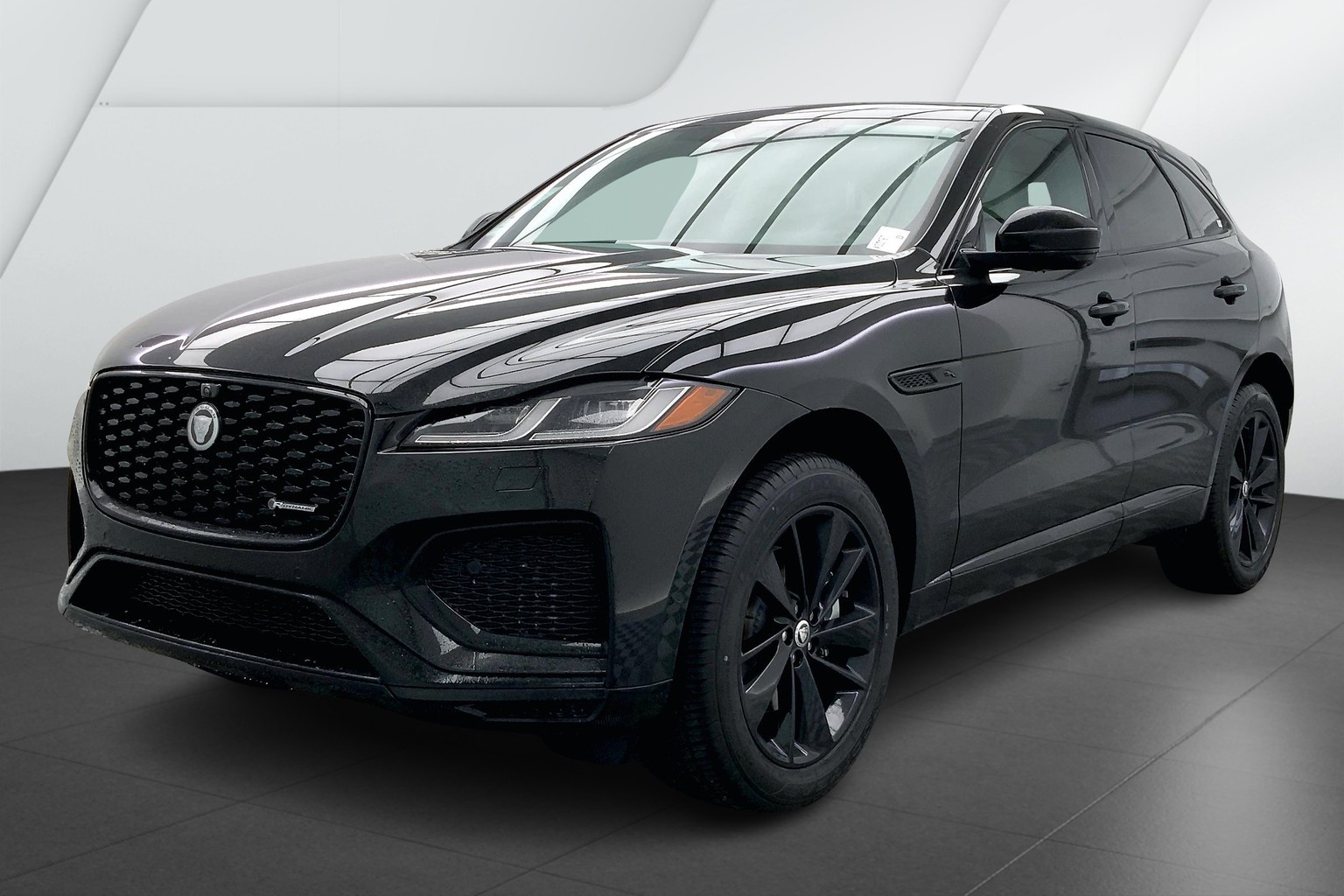 New 2025 Jaguar F-PACE R-Dynamic S Sport Utility in Omaha